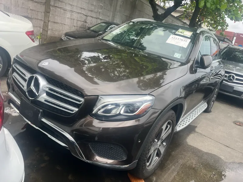 Thumbnail 2 of 2017 Mercedes-Benz GLC-Class