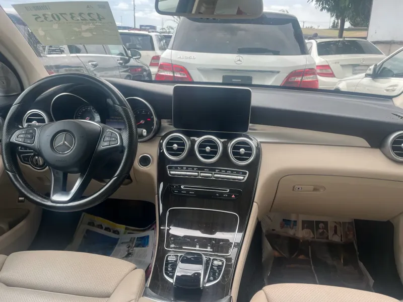 Thumbnail 5 of 2017 Mercedes-Benz GLC-Class