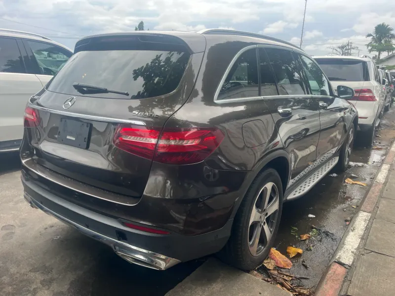 Thumbnail 6 of 2017 Mercedes-Benz GLC-Class