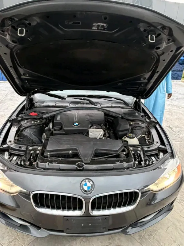 Thumbnail 6 of 2015 BMW 3 Series