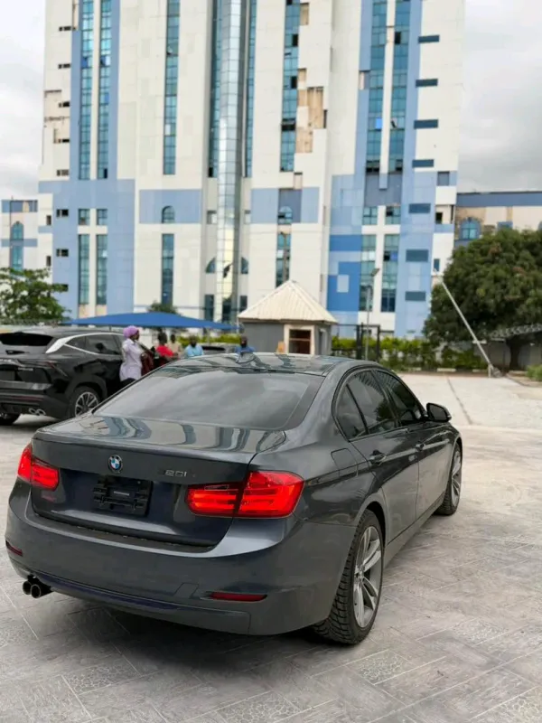 Thumbnail 8 of 2015 BMW 3 Series