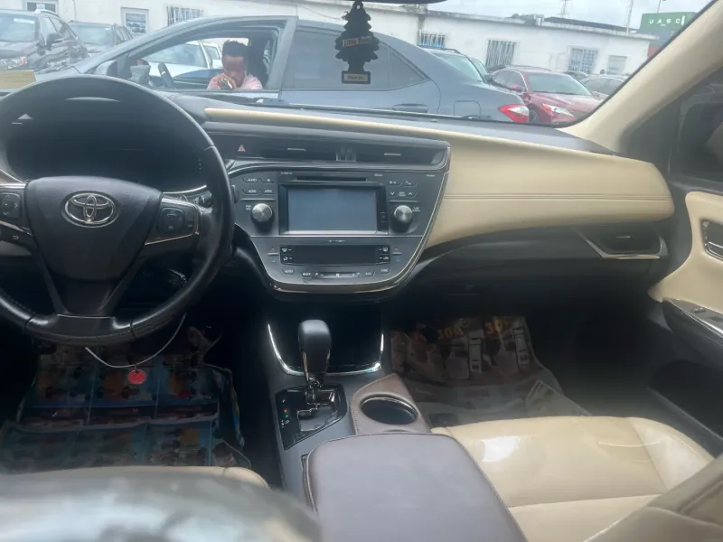 Thumbnail 6 of 2016 Toyota Avalon