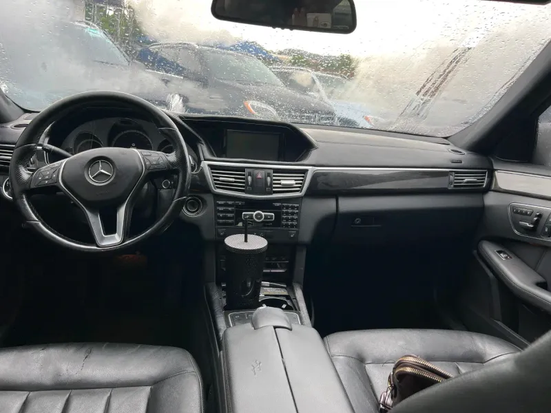 Thumbnail 4 of 2012 Mercedes-Benz E-Class