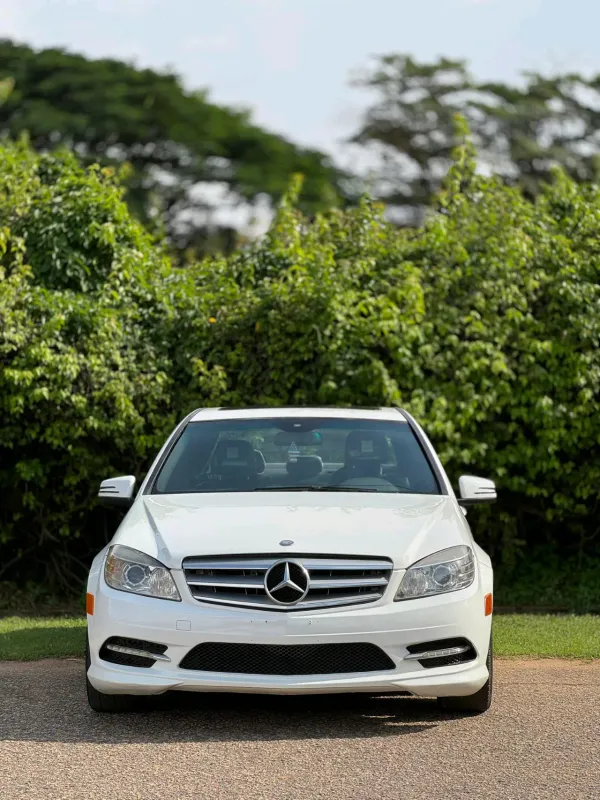 Thumbnail 2 of 2008 Mercedes-Benz C-Class