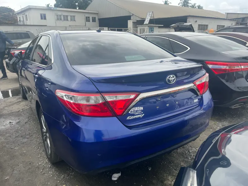 Thumbnail 9 of 2017 Toyota Camry SE