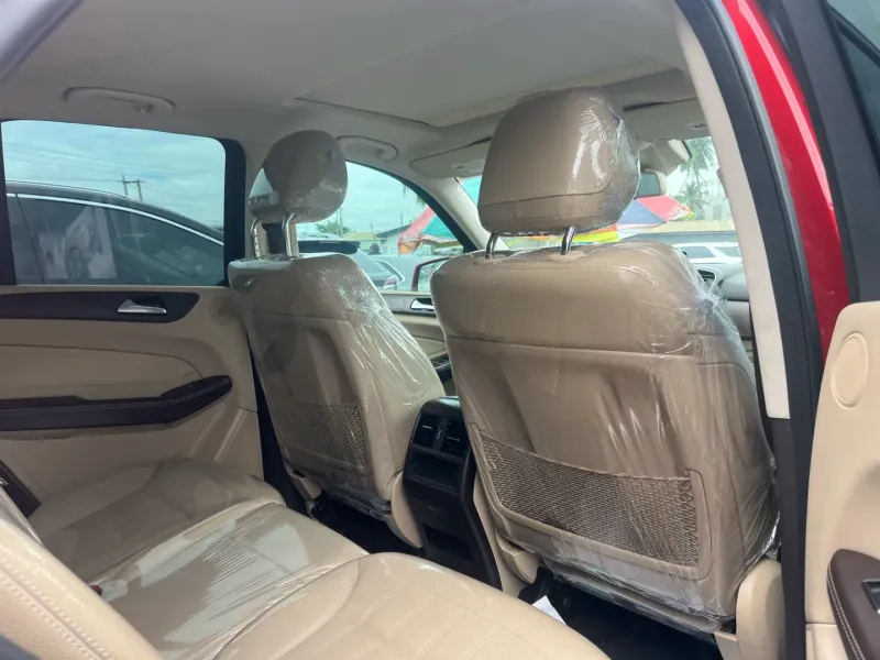 Thumbnail 5 of 2019 Mercedes-Benz GLE-Class