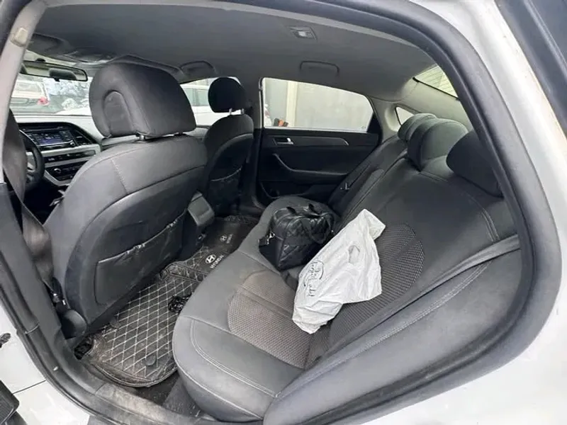 Thumbnail 3 of 2015 Hyundai Sonata Hybrid XLE