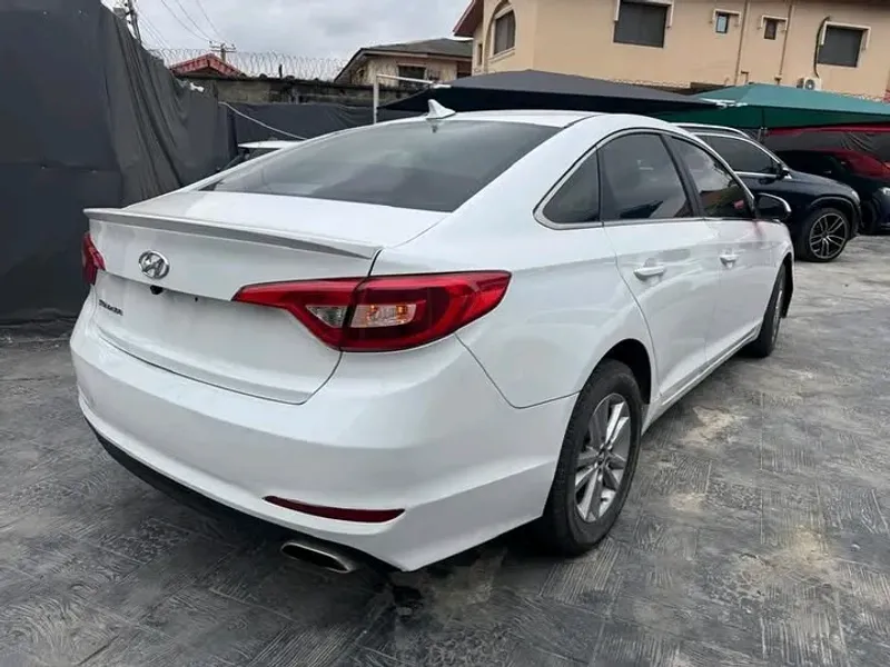 Thumbnail 7 of 2015 Hyundai Sonata Hybrid XLE