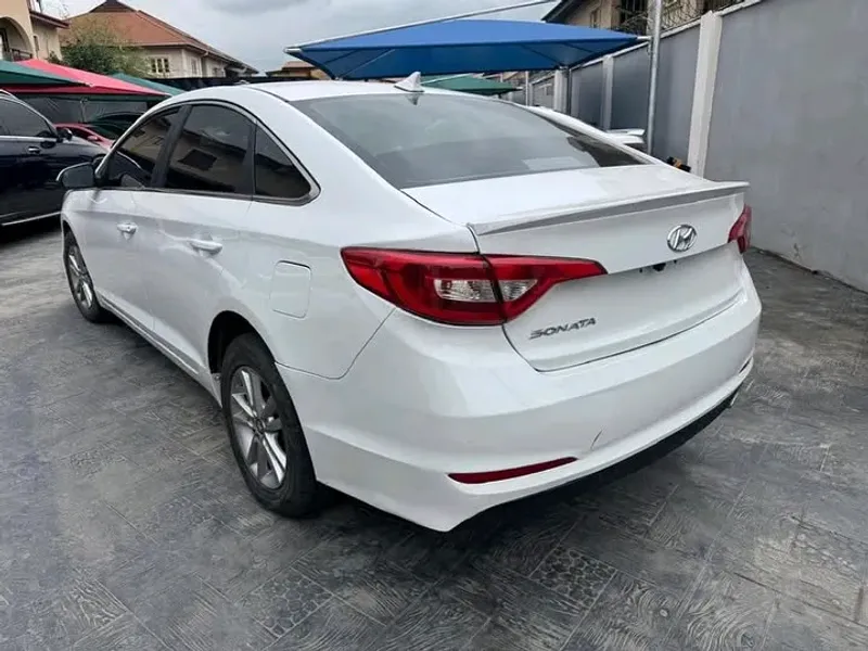 Thumbnail 8 of 2015 Hyundai Sonata Hybrid XLE