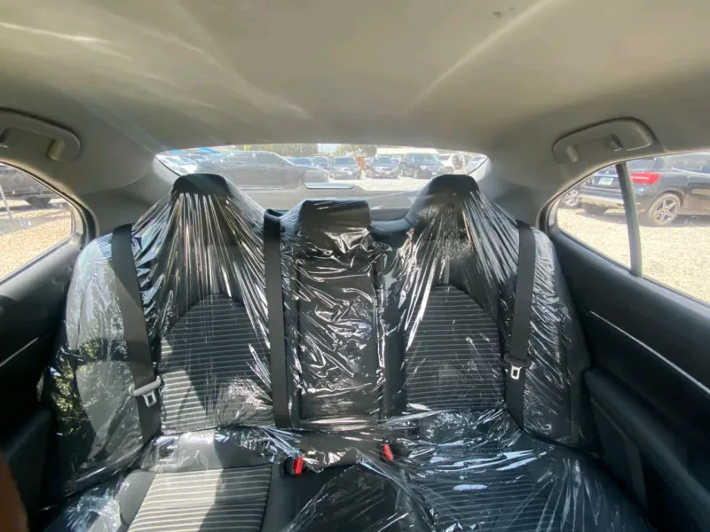 Thumbnail 3 of 2020 Toyota Camry SE