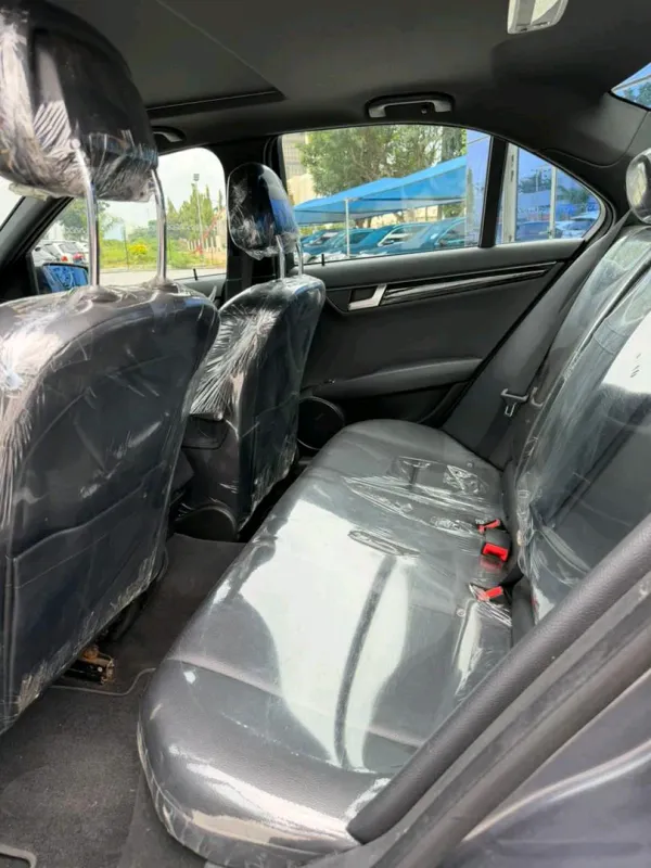 Thumbnail 4 of 2013 Mercedes-Benz C-Class C300
