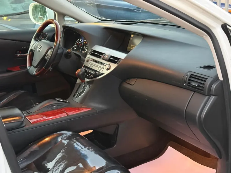 Thumbnail 5 of 2010 LEXUS RX XLE