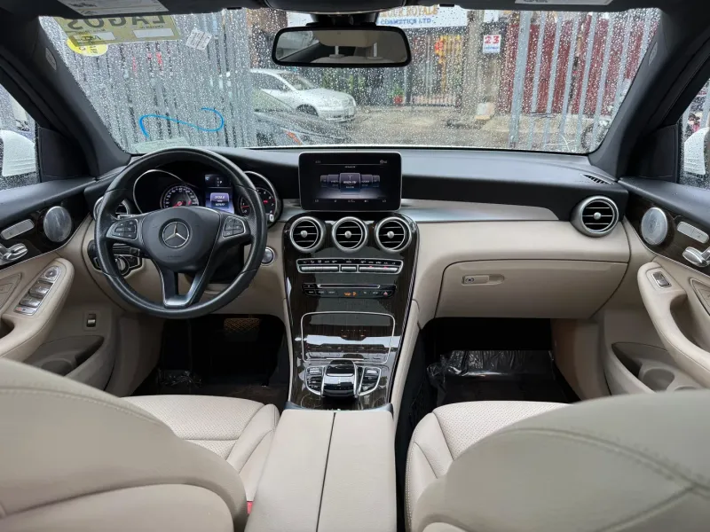 Thumbnail 2 of 2017 MERCEDES-BENZ GLC-Class