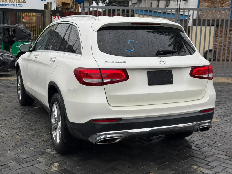 Thumbnail 9 of 2017 MERCEDES-BENZ GLC-Class