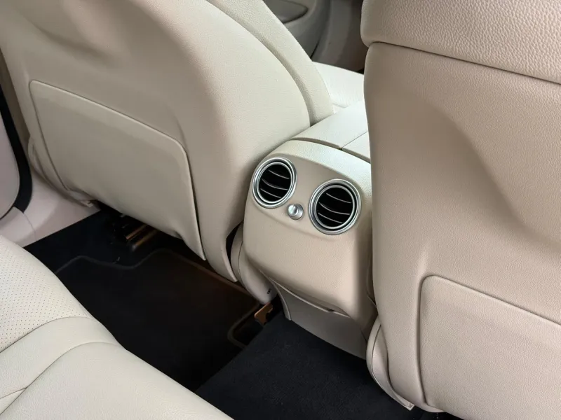 Thumbnail 10 of 2017 MERCEDES-BENZ GLC-Class