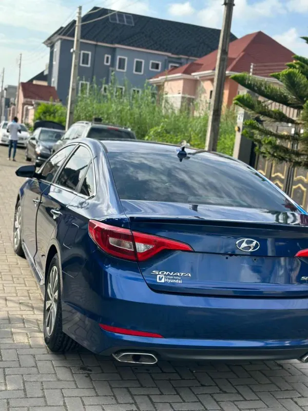 Thumbnail 3 of 2015 HYUNDAI Sonata