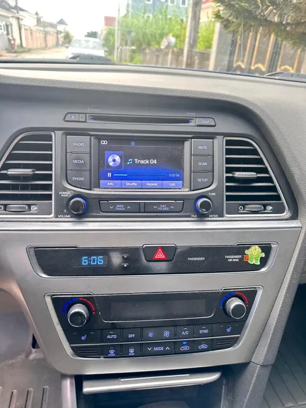 Thumbnail 17 of 2015 HYUNDAI Sonata
