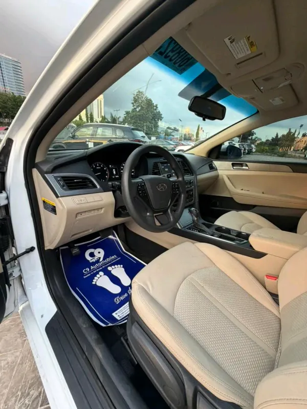 Thumbnail 4 of 2015 Hyundai Sonata