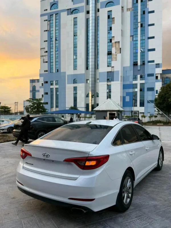 Thumbnail 6 of 2015 Hyundai Sonata