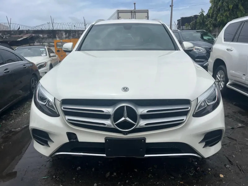 Thumbnail 2 of 2017 Mercedes-Benz GLC-Class