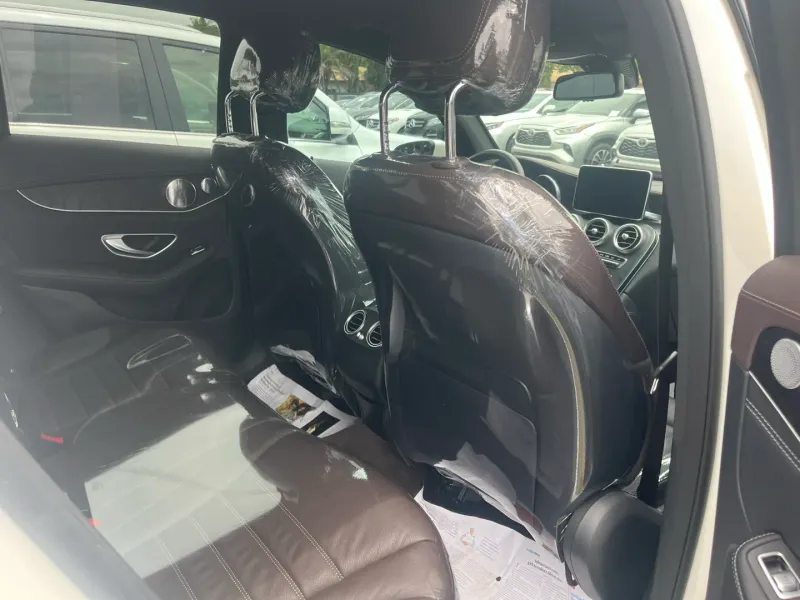 Thumbnail 5 of 2017 Mercedes-Benz GLC-Class