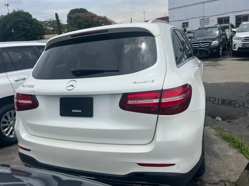 Thumbnail 8 of 2017 Mercedes-Benz GLC-Class