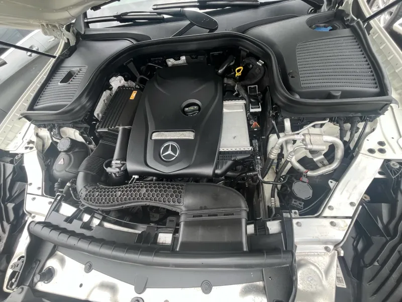 Thumbnail 10 of 2017 Mercedes-Benz GLC-Class