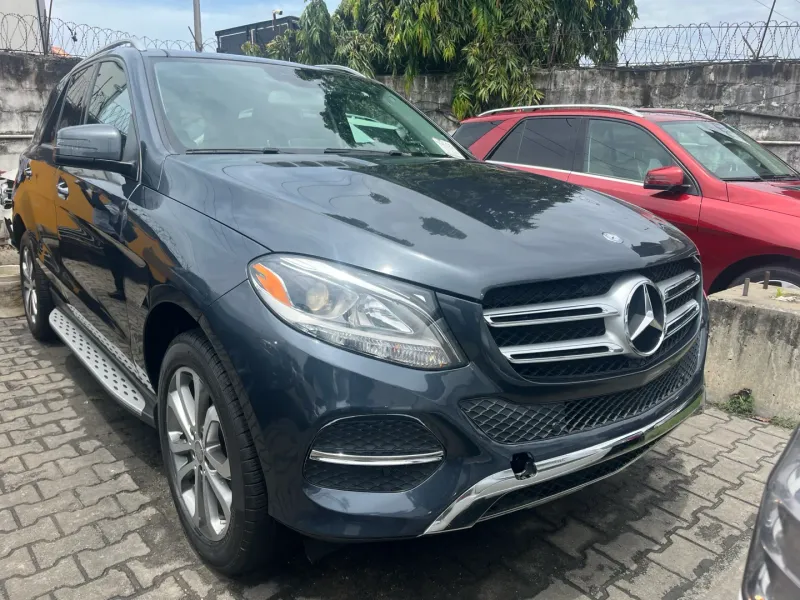 Main image of 2017 Mercedes-Benz GLE-Class