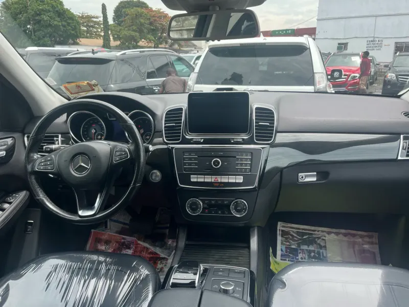 Thumbnail 6 of 2017 Mercedes-Benz GLE-Class