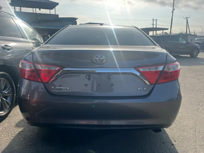 Thumbnail 7 of 2016 Toyota Camry