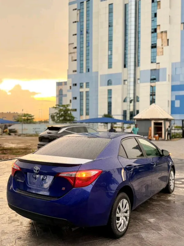 Thumbnail 6 of 2016 Toyota Corolla