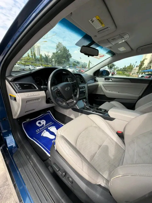 Thumbnail 4 of 2015 Hyundai Sonata