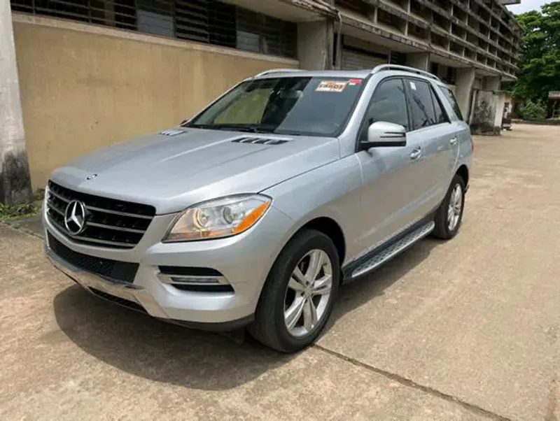Thumbnail 2 of 2014 Mercedes-Benz ML-Class