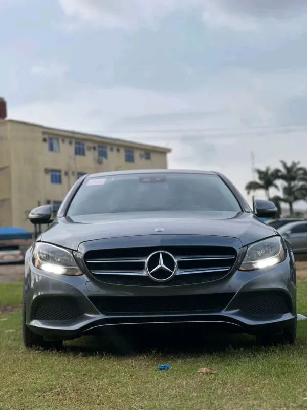Thumbnail 7 of 2017 Mercedes-Benz C-Class c 300