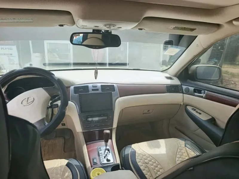 Thumbnail 2 of 2004 Lexus ES LE