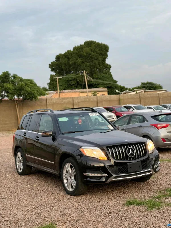Thumbnail 3 of 2013 MERCEDES-BENZ GLK-Class