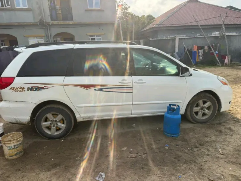 Thumbnail 7 of 2006 TOYOTA Sienna