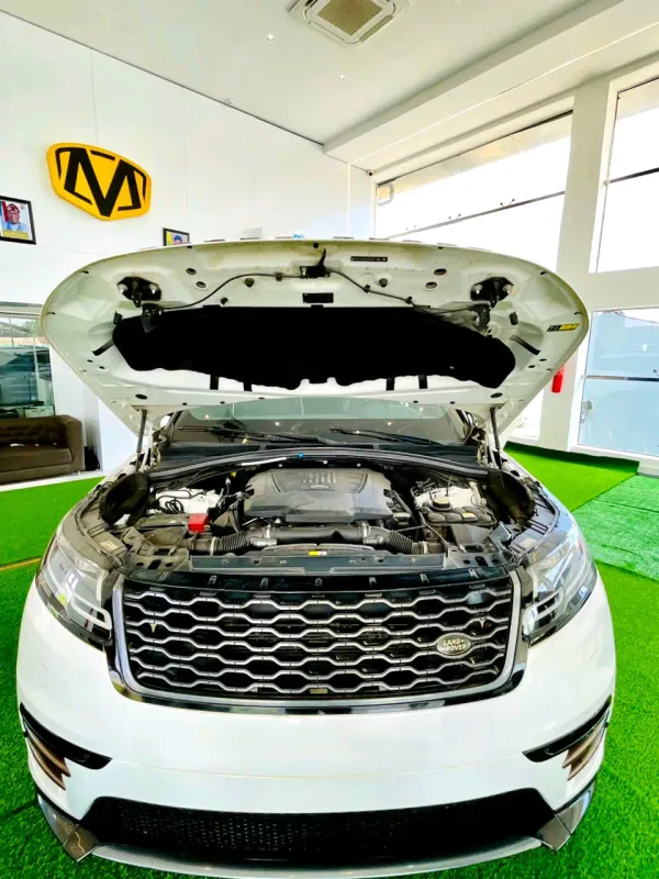 Thumbnail 3 of 2018 LAND ROVER Range Rover Velar