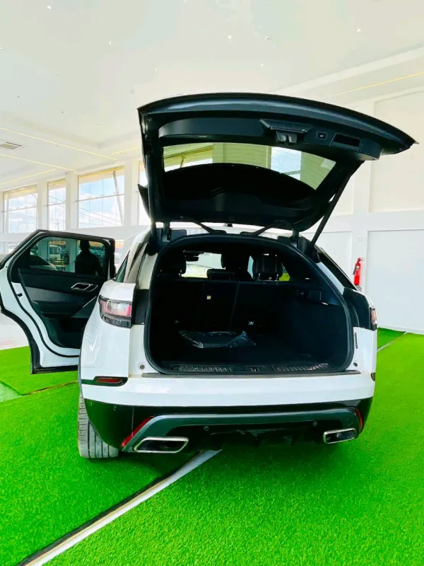 Thumbnail 4 of 2018 LAND ROVER Range Rover Velar