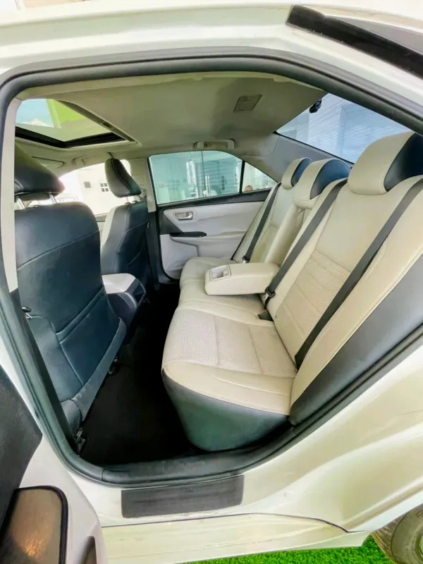 Thumbnail 2 of 2016 TOYOTA Camry