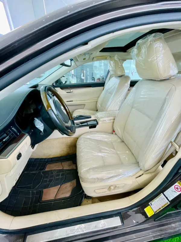 Thumbnail 5 of 2013 LEXUS ES 350