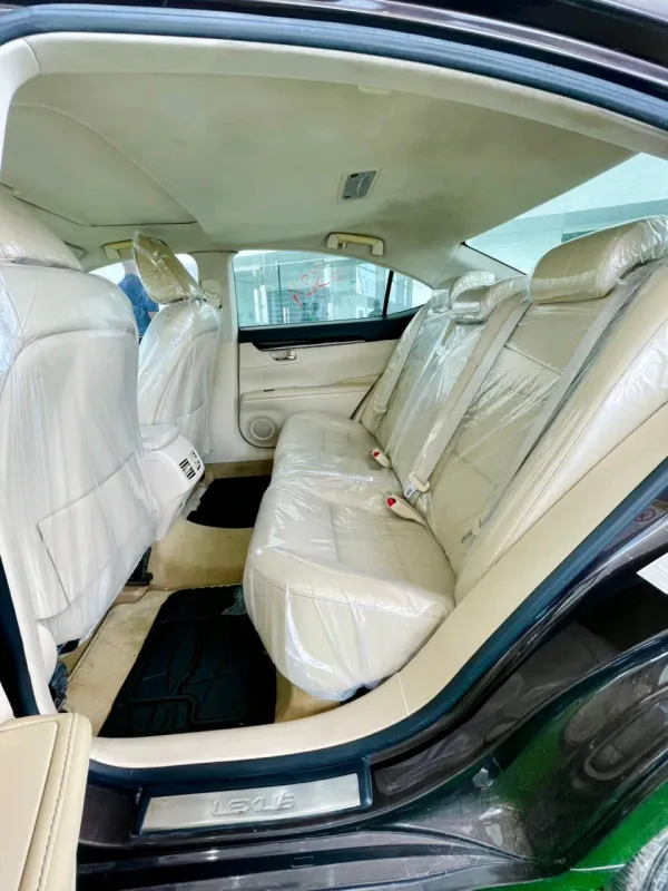 Thumbnail 7 of 2013 LEXUS ES 350