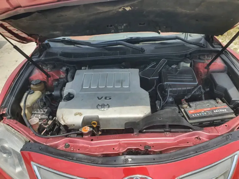 Thumbnail 3 of 2010 Toyota Camry LE