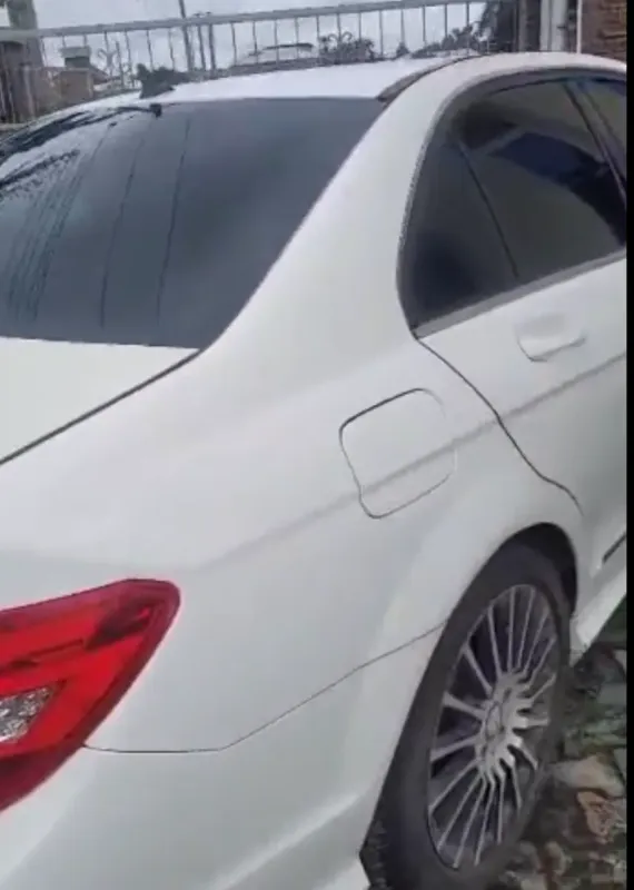 Thumbnail 3 of 2013 Mercedes-Benz C-Class