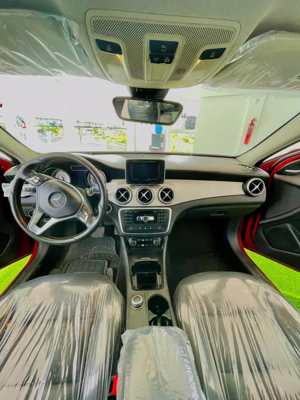 Thumbnail 3 of 2015 MERCEDES-BENZ GLA-Class