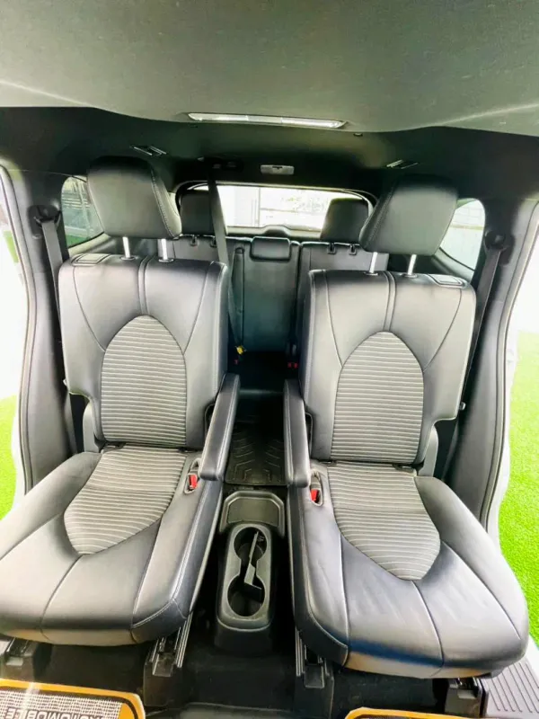 Thumbnail 8 of 2022 TOYOTA Highlander XSE