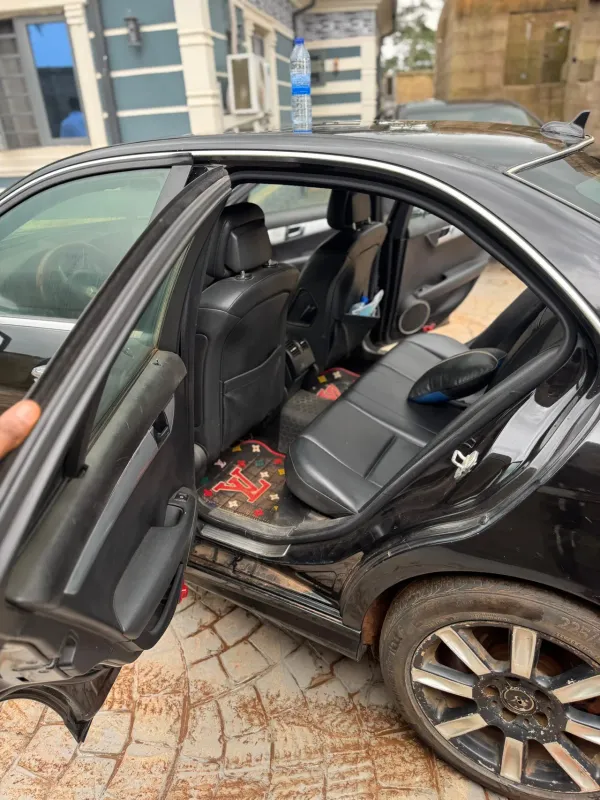 Thumbnail 4 of 2008 Mercedes-Benz C-Class