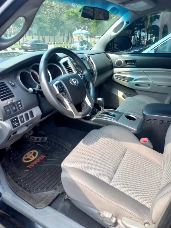 Thumbnail 3 of 2014 Toyota Tacoma