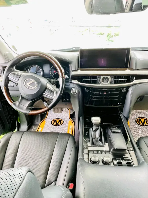 Thumbnail 7 of 2018 LEXUS LX LX570