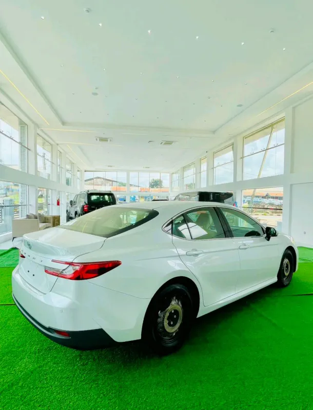 Thumbnail 2 of 2025 TOYOTA Camry